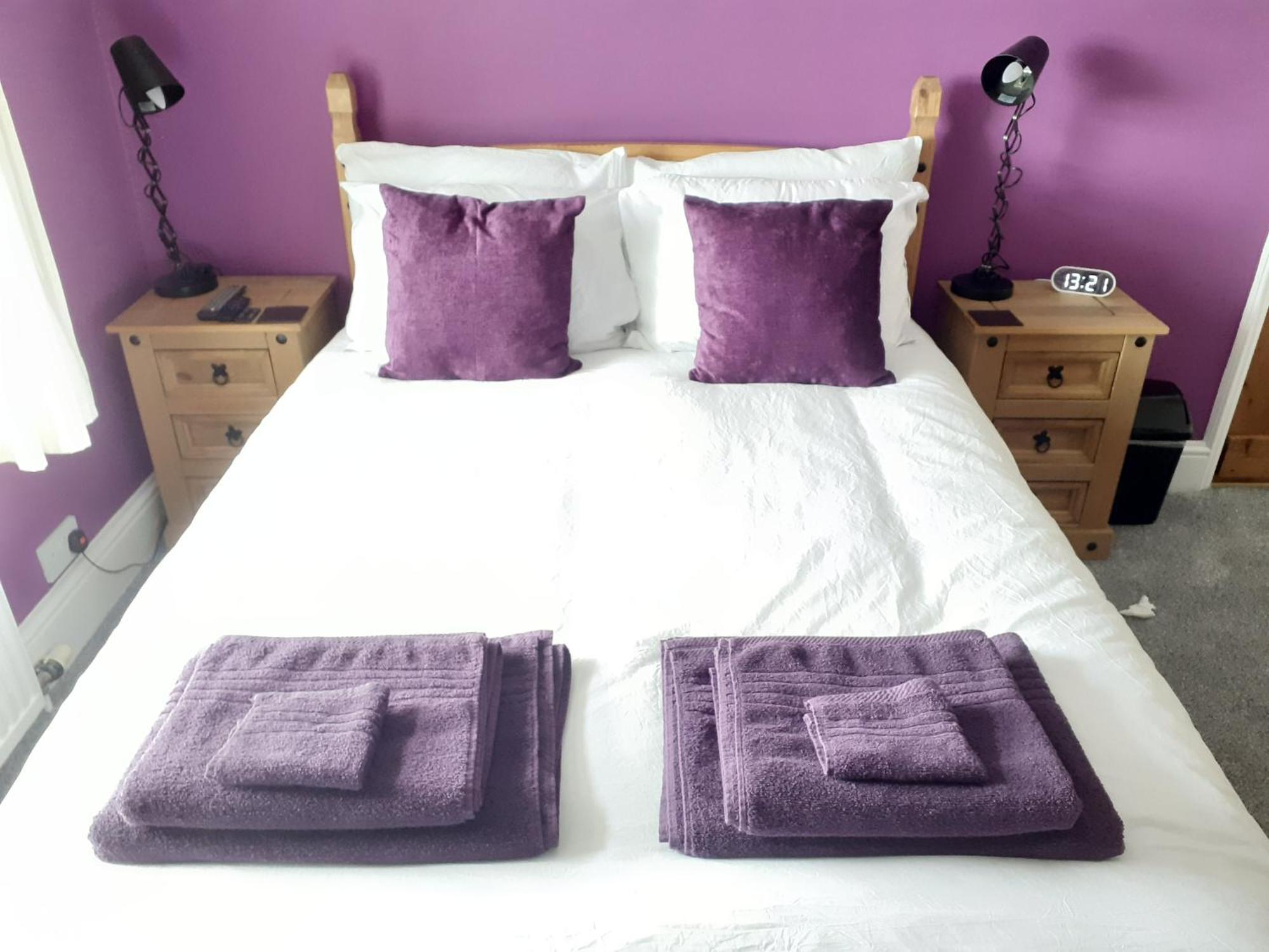Moonraker Private Room In Our Cosy Cottage Home St. Austell Exterior photo